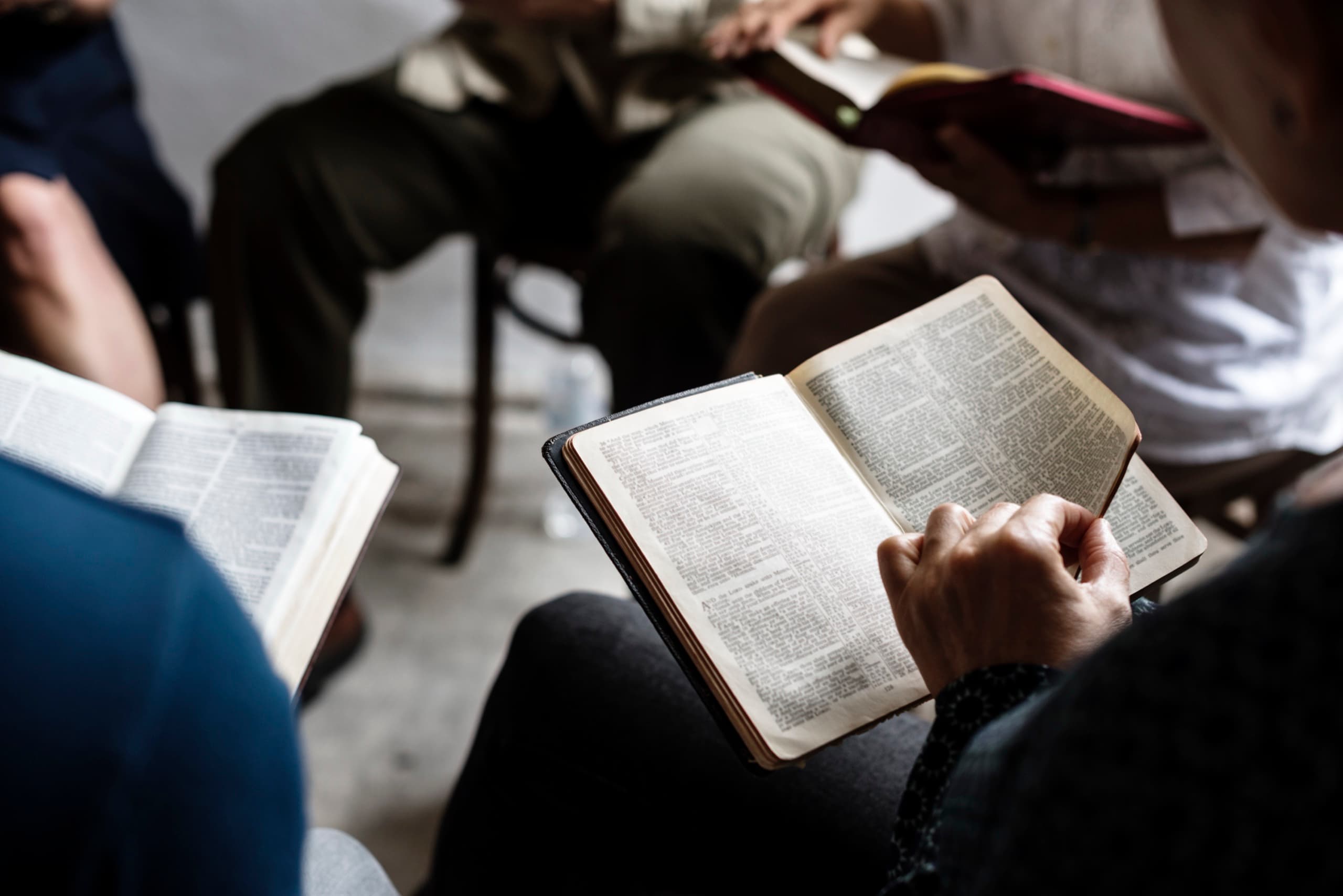 People reading and learning together